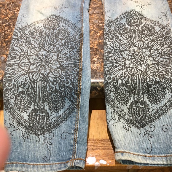 Uptomelsm  Jeans - Picture 2 of 11